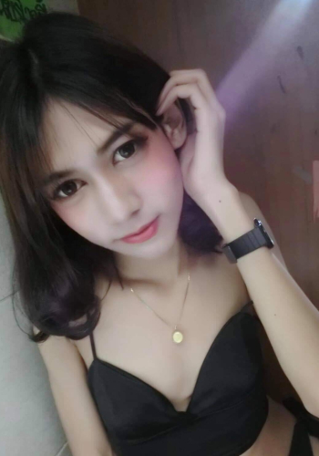 [กะเทยขายตัว] น้องเนเน่อายุ19รับงานค่ะ